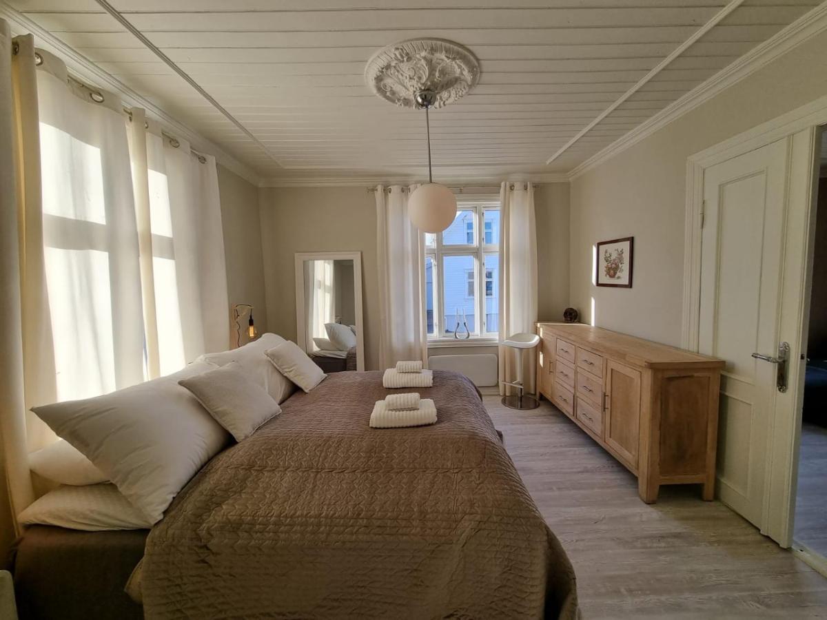 Modern And Central 2 Bedroom W/King Beds + Free Parking Stavanger Exteriör bild